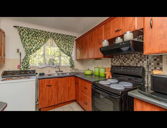 3 BEDROOM HOUSE FOR SALE IN ILLIONDALE